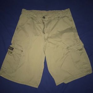 MENS khaki cargo short